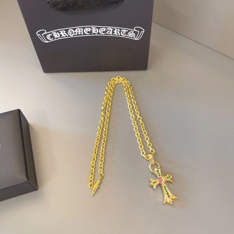 EasyMatch Chrxmx Hxxrts Necklaces 295851