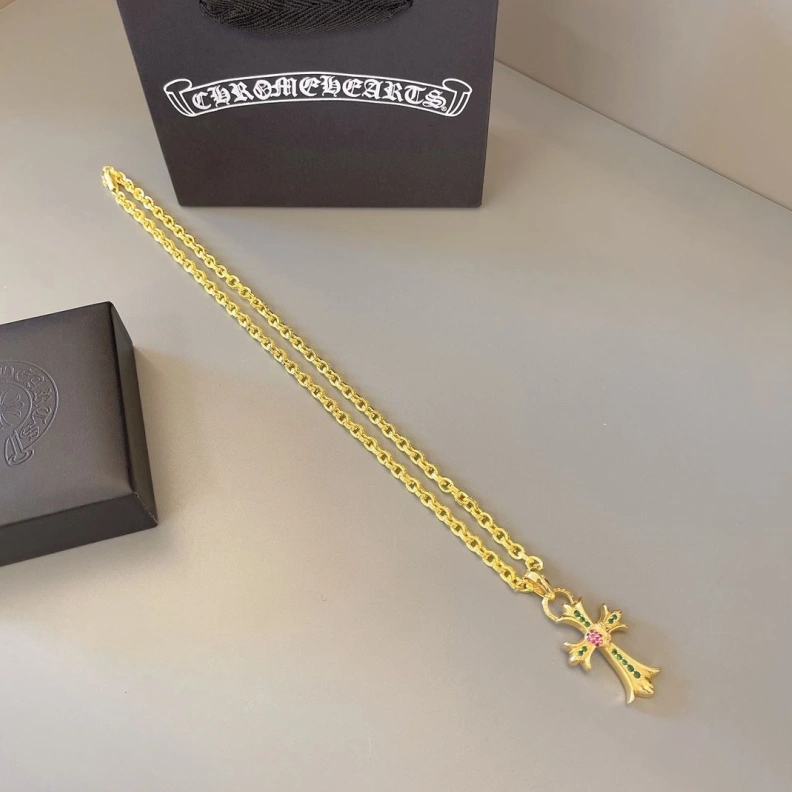 EasyMatch Chrxmx Hxxrts Necklaces 295851