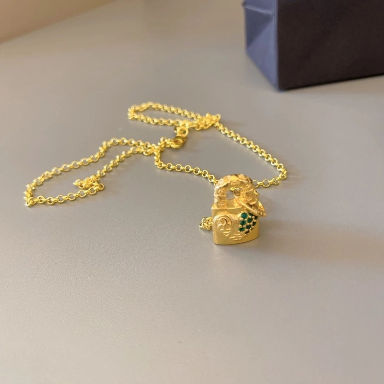 Compact Chrxmx Hxxrts Necklaces 295853