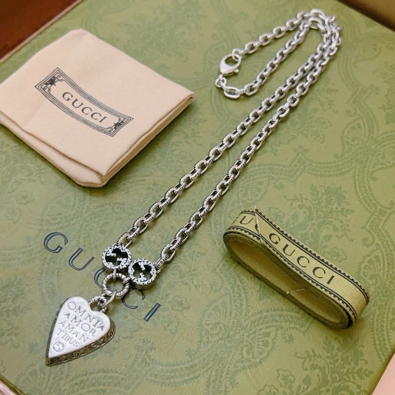 Gxccx Necklaces Affordable 301979