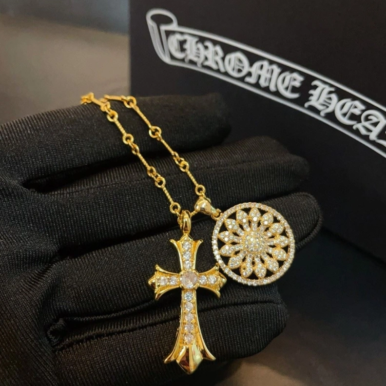 Durable Chrxmx Hxxrts Necklaces 295839