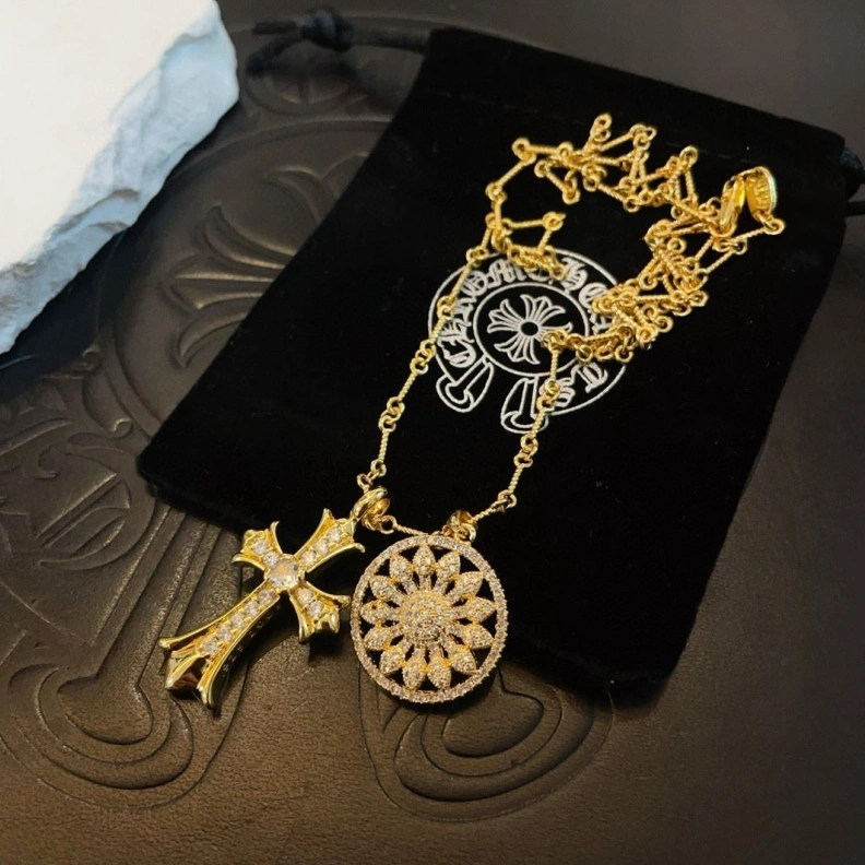 Durable Chrxmx Hxxrts Necklaces 295839
