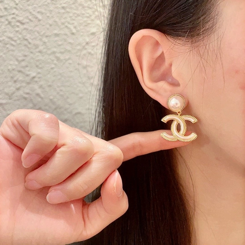 Resilient Chxnxl Earrings 287492