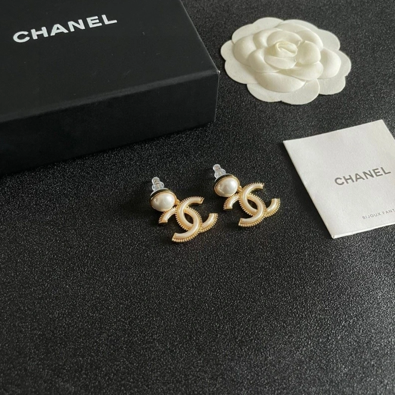 Resilient Chxnxl Earrings 287492
