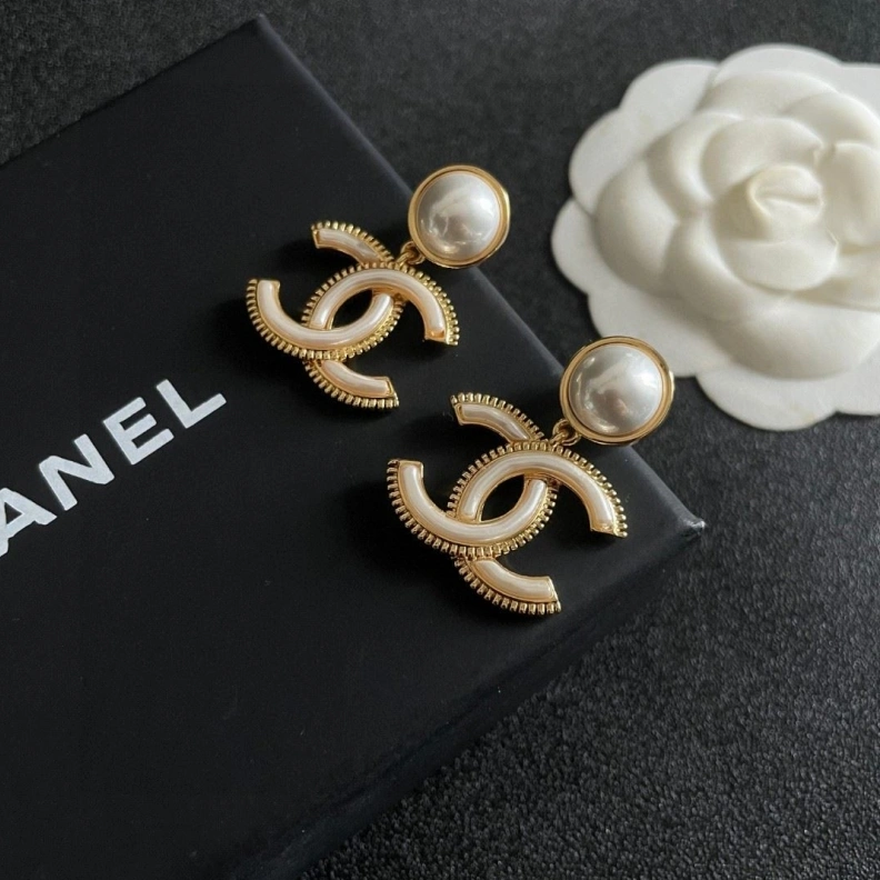 Resilient Chxnxl Earrings 287492