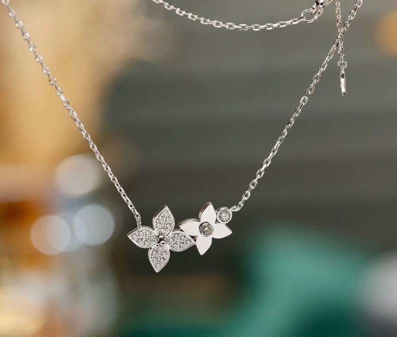 Durable LX Necklaces 308458