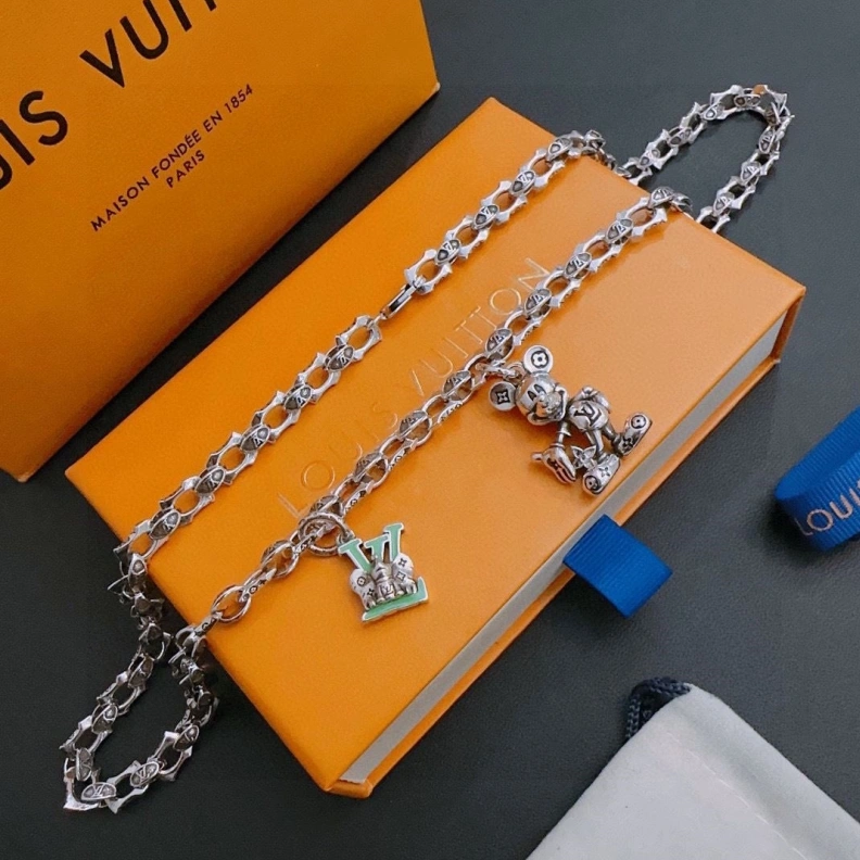EyeCatching LX Necklaces 308436