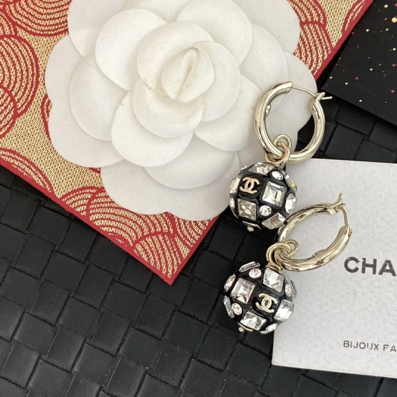 EyeCatching Chxnxl Earrings 285227