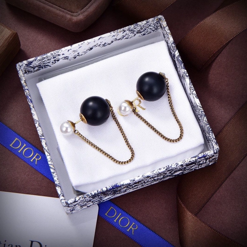 Christian Dxxr Earrings DailyWear 293854