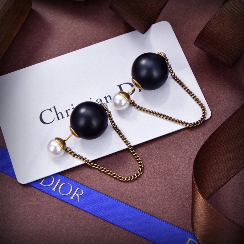 Christian Dxxr Earrings DailyWear 293854