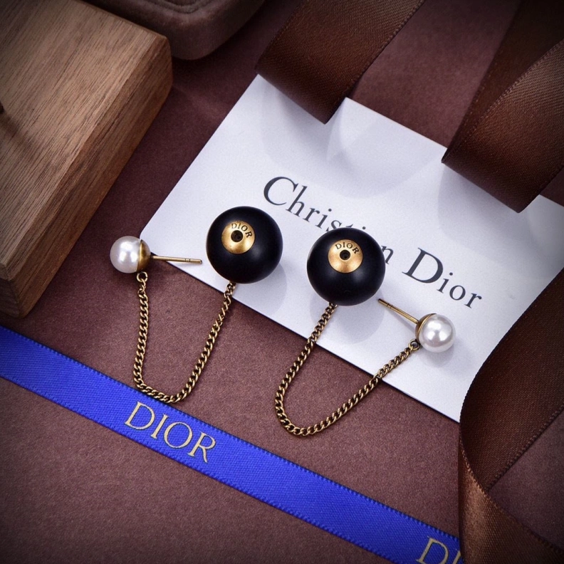 Christian Dxxr Earrings DailyWear 293854