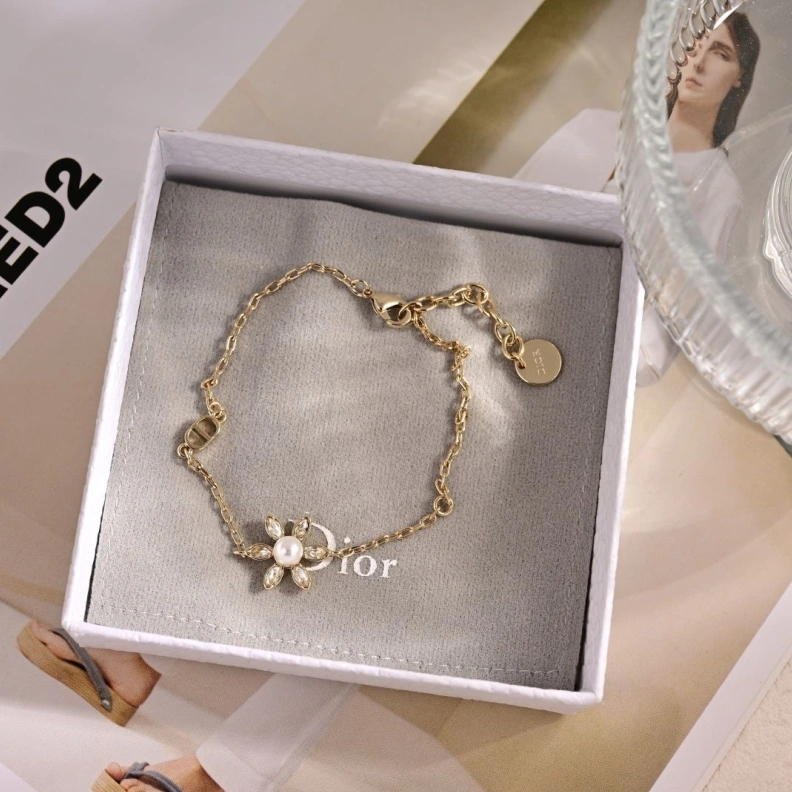 Christian Dxxr Necklaces Trendy 293712