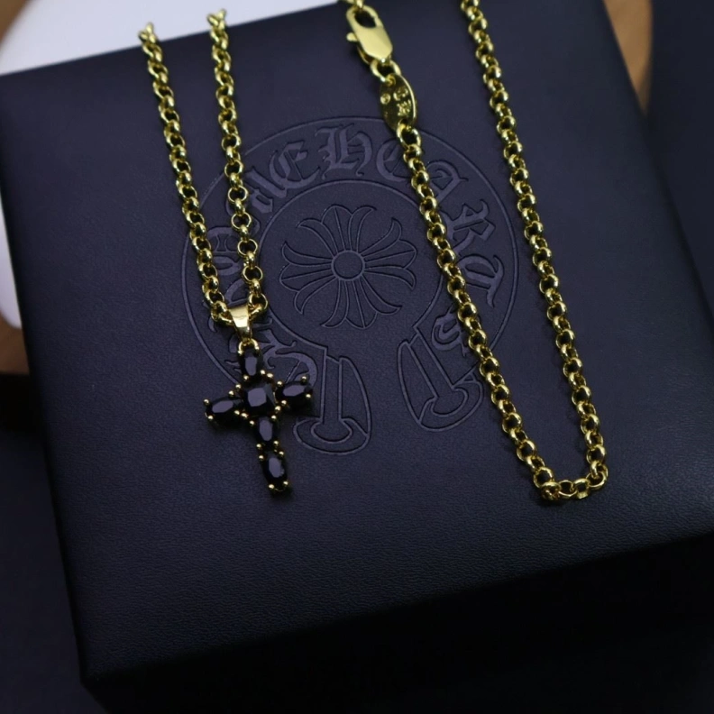 EyeCatching Chrxmx Hxxrts Necklaces 295823