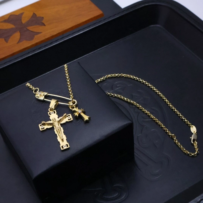 ModernLook Chrxmx Hxxrts Brooches 296250
