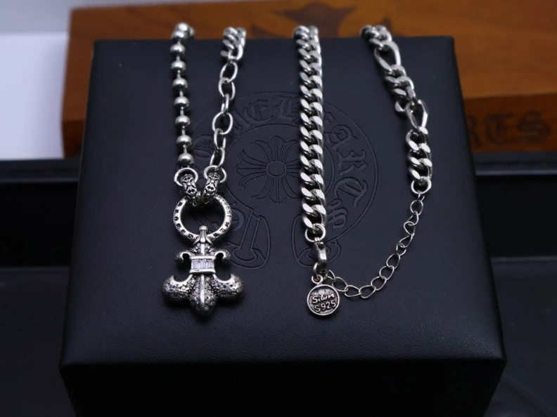 Cozy Chrxmx Hxxrts Necklaces 295800