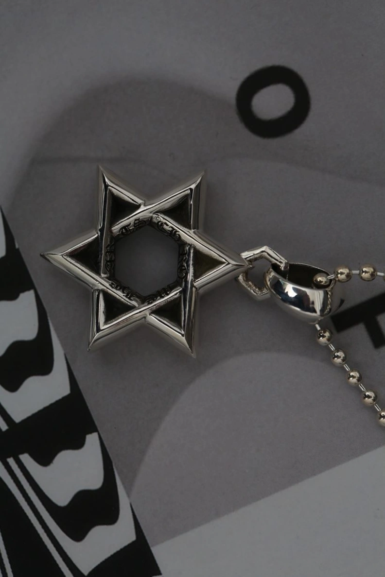 Chrxmx Hxxrts Necklaces SportInspired 295795
