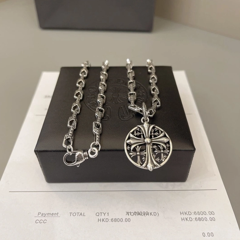Stylish Chrxmx Hxxrts Necklaces 295792