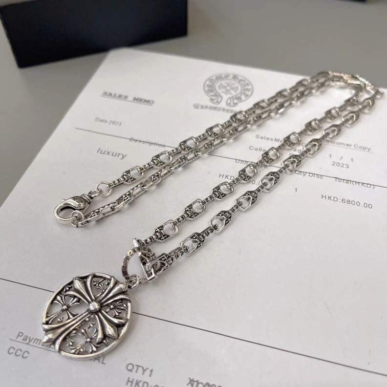 Stylish Chrxmx Hxxrts Necklaces 295792
