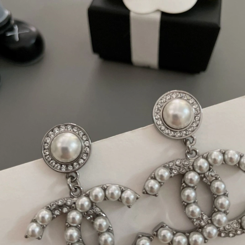 Chxnxl Earrings EyeCatching 285199