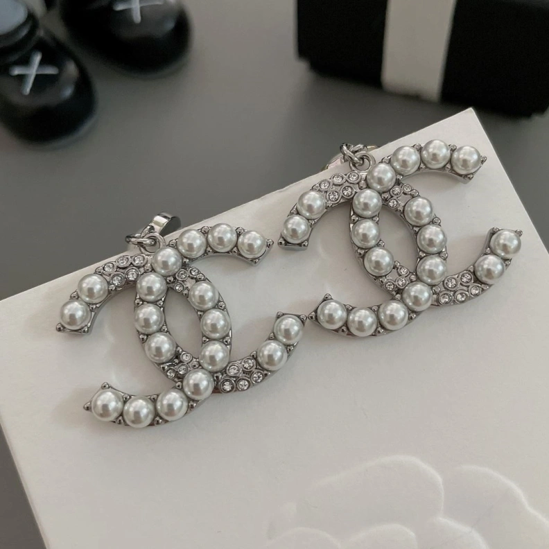 Chxnxl Earrings EyeCatching 285199