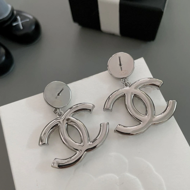 Chxnxl Earrings EyeCatching 285199