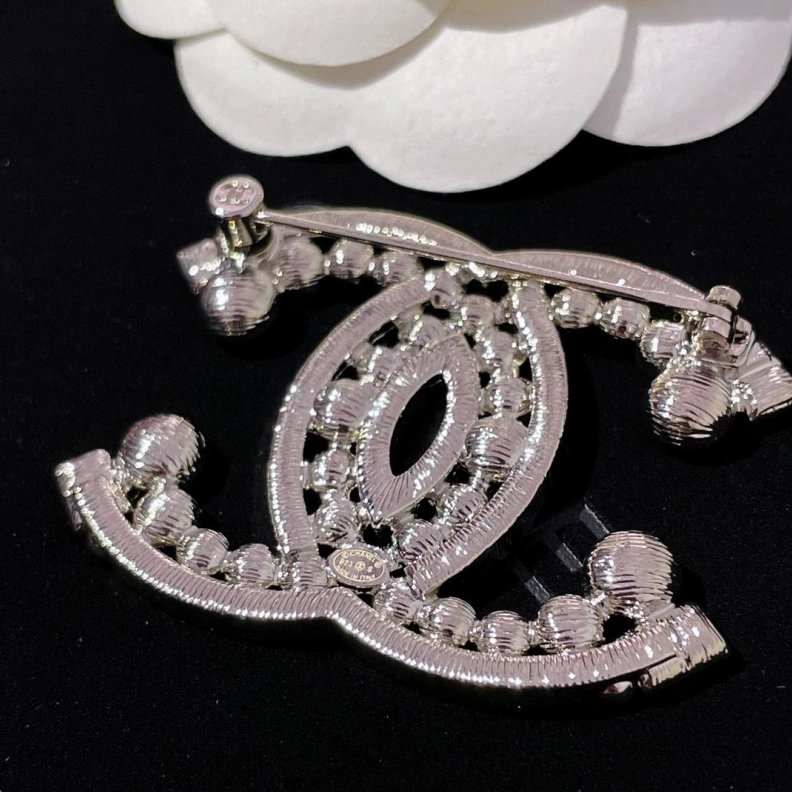 Reliable Chxnxl Brooches 284636