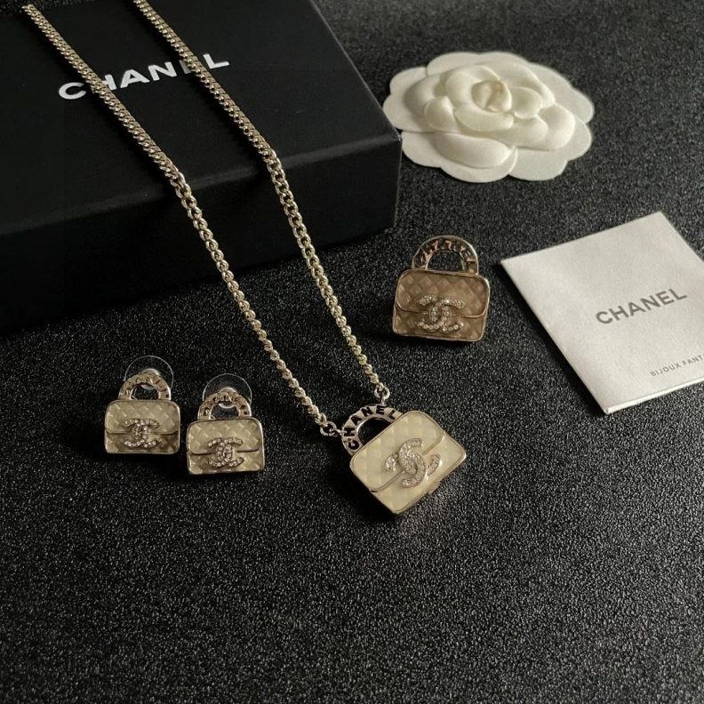 Chxnxl Earrings Refined 285193