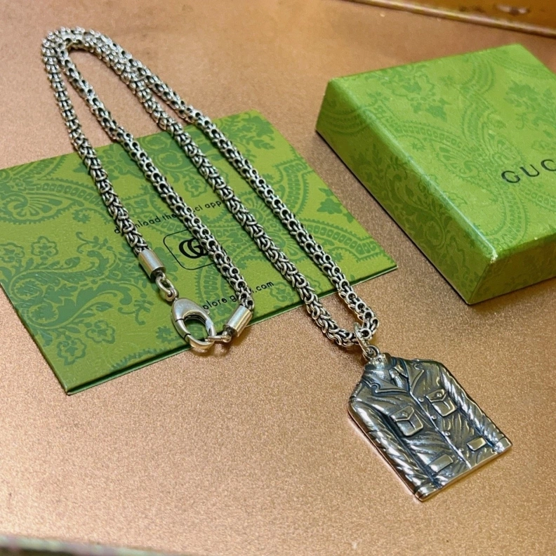 Cozy Gxccx Necklaces 303098