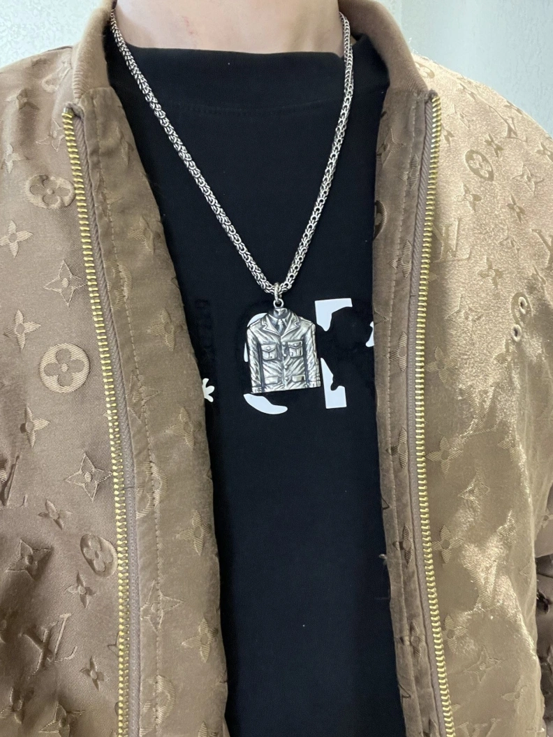 Cozy Gxccx Necklaces 303098