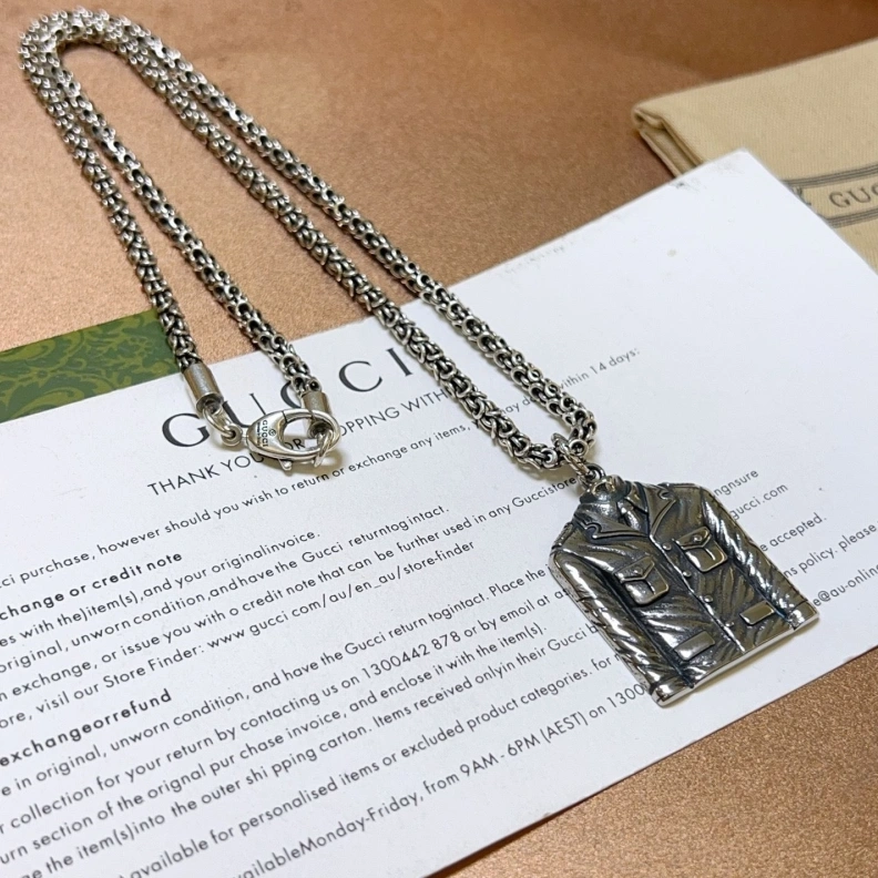 Cozy Gxccx Necklaces 303098