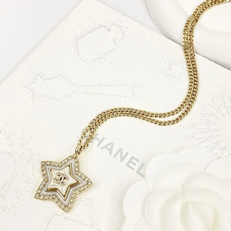 Trendy Chxnxl Necklaces 284857