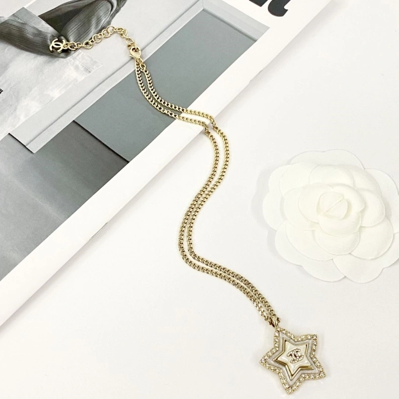 Trendy Chxnxl Necklaces 284857