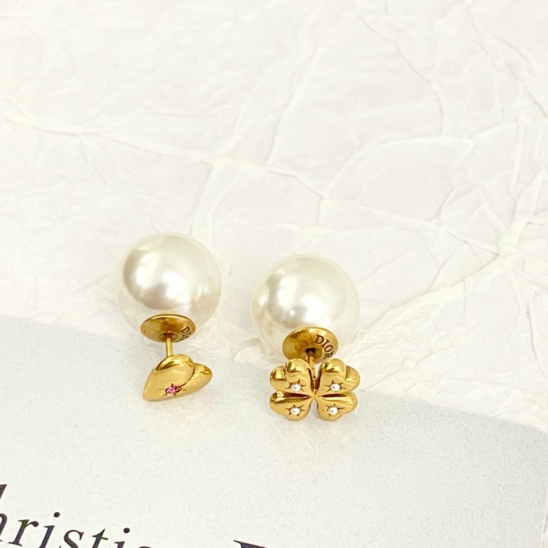 Christian Dxxr Earrings Resilient 293842