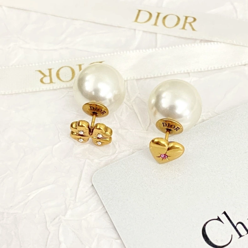 Christian Dxxr Earrings Resilient 293842