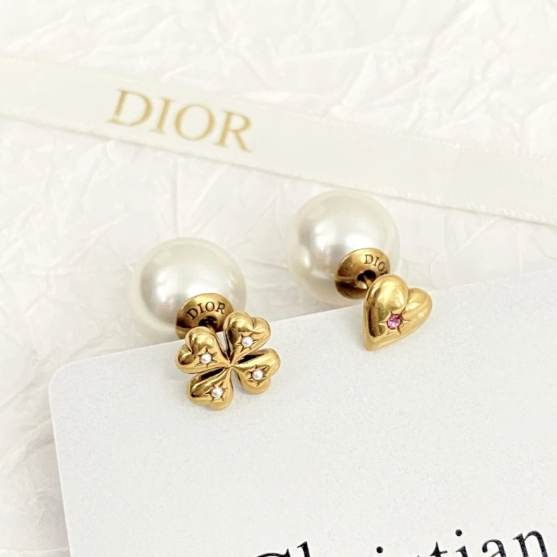 Christian Dxxr Earrings Resilient 293842