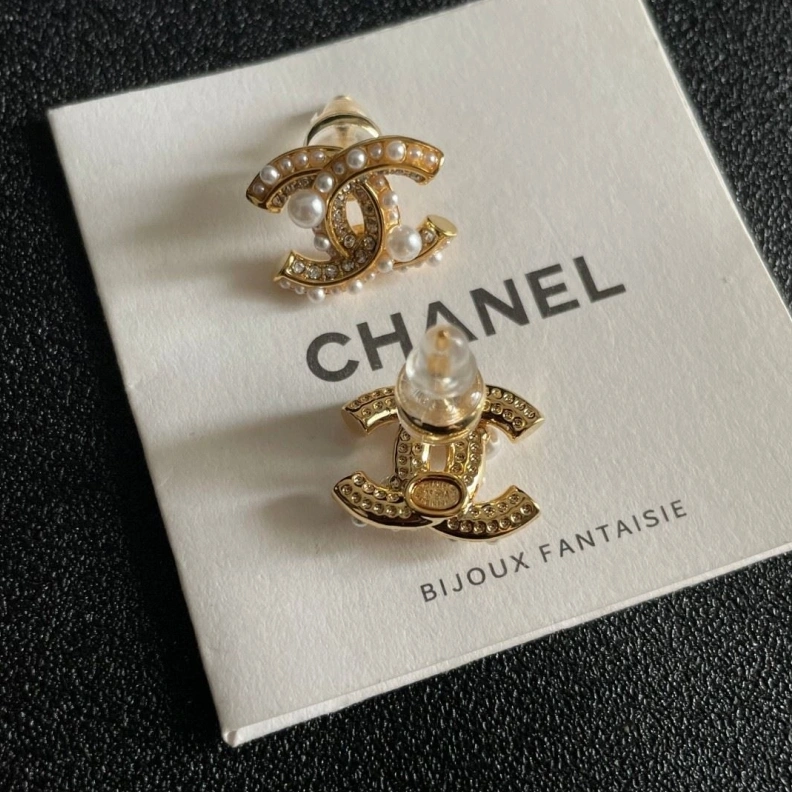 Resilient Chxnxl Earrings 285186