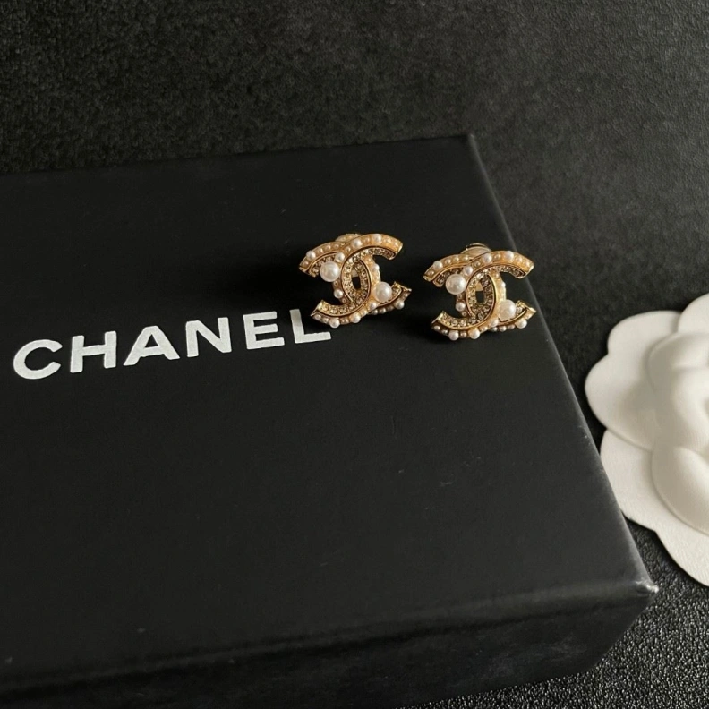 Resilient Chxnxl Earrings 285186