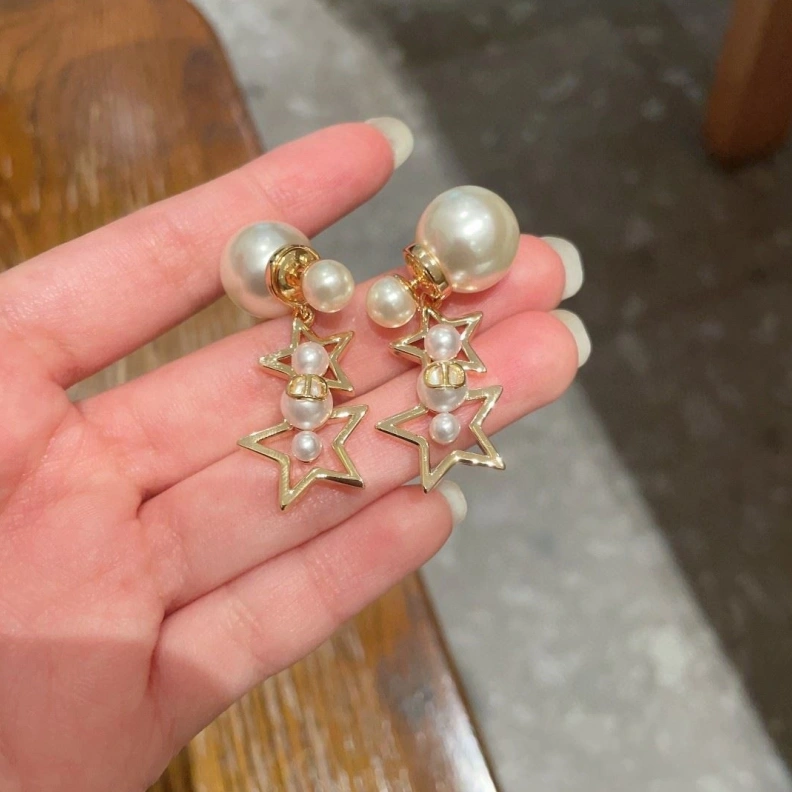 Refined Christian Dxxr Earrings 293837