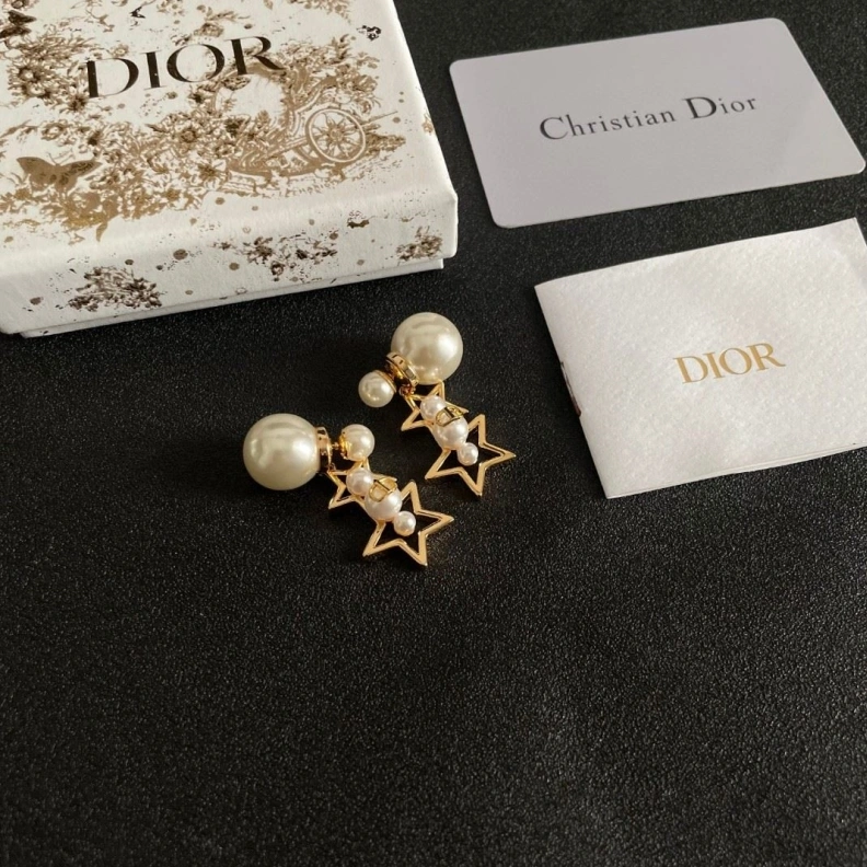 Refined Christian Dxxr Earrings 293837
