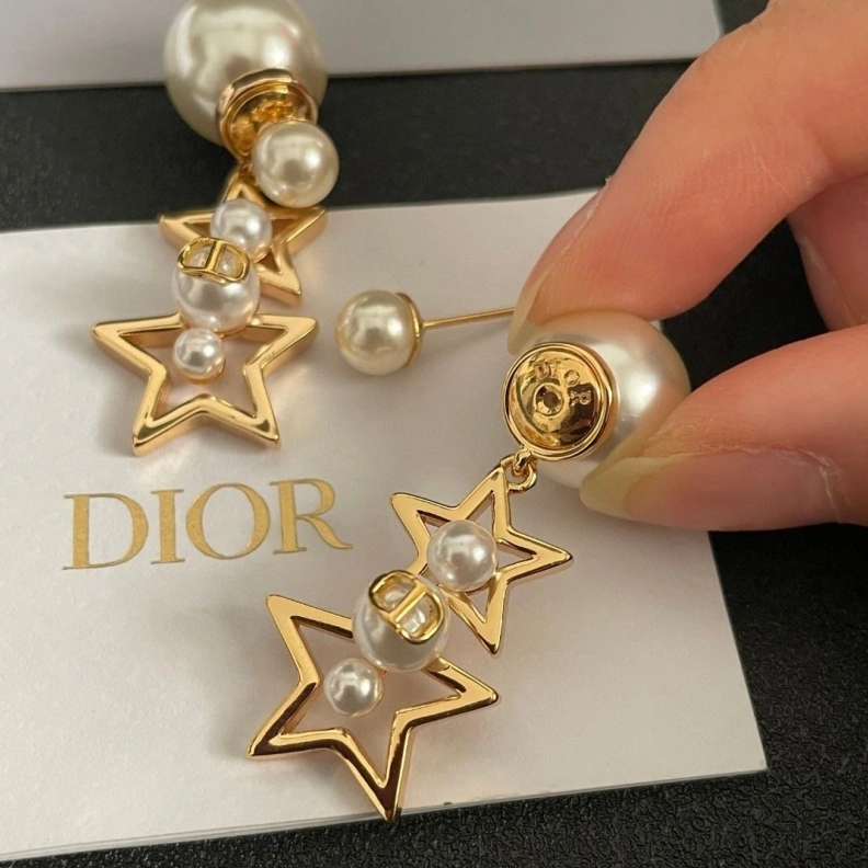 Refined Christian Dxxr Earrings 293837