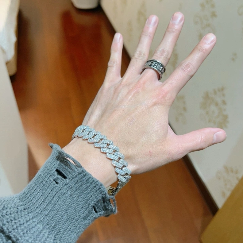 Cozy Gxccx Bracelets 303296