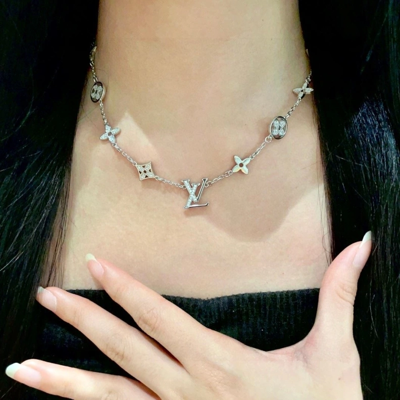 LX Necklaces Practical 308422