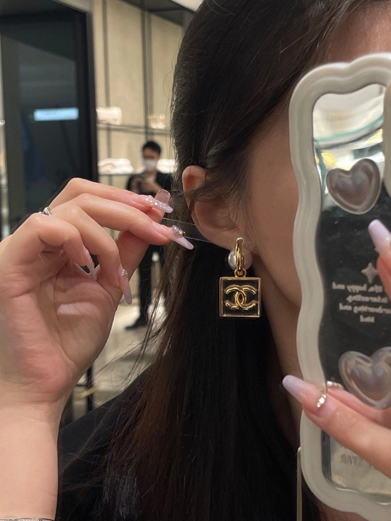 Chxnxl Earrings Modern 285184