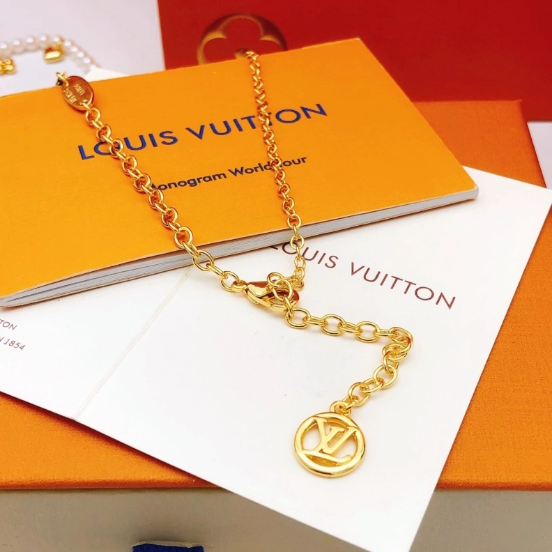 Fashionable LX Necklaces 308419