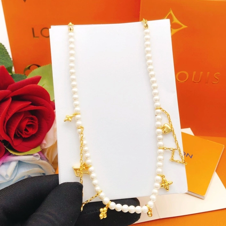 Fashionable LX Necklaces 308419