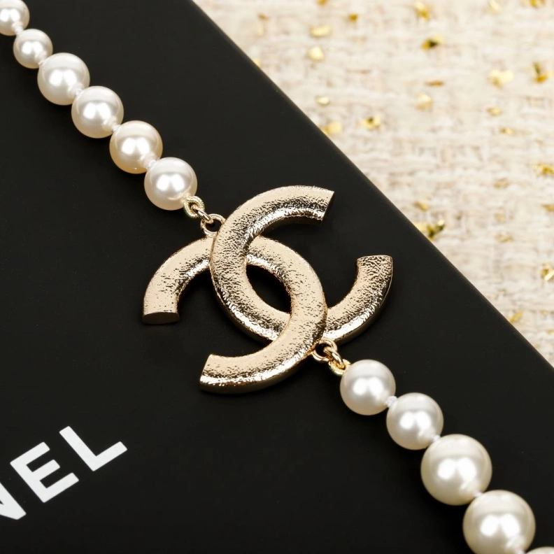 Breathable Chxnxl Necklaces 286798