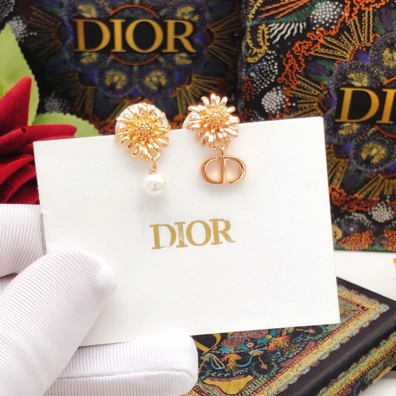 Christian Dxxr Earrings Sophisticated 293821
