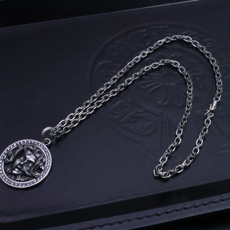 Classic Chrxmx Hxxrts Necklaces 295781