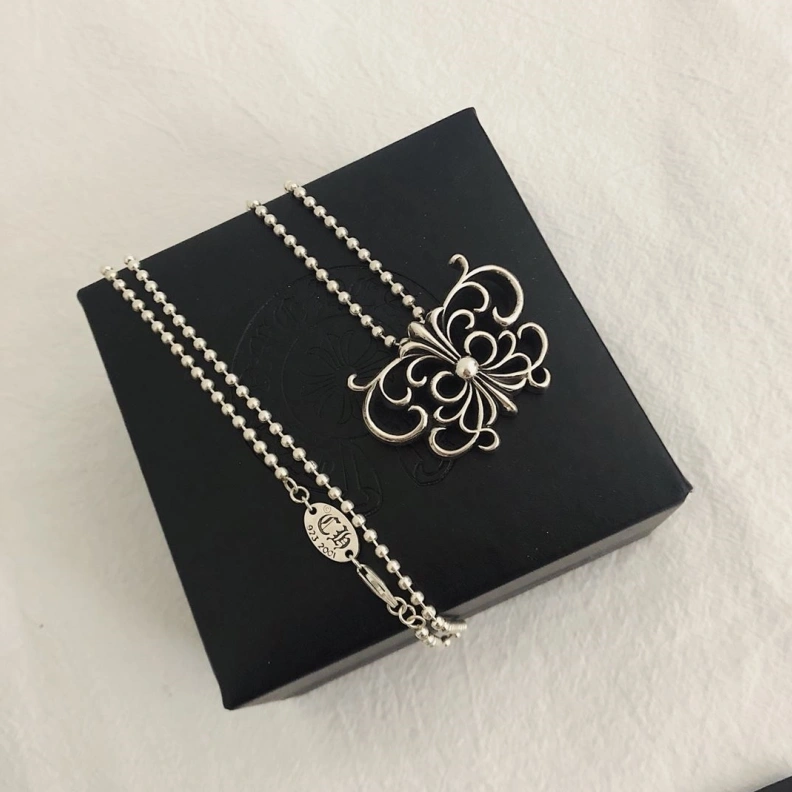 Durable Chrxmx Hxxrts Necklaces 295755
