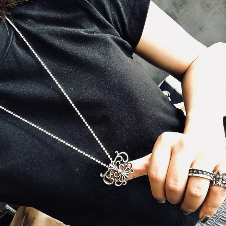 Durable Chrxmx Hxxrts Necklaces 295755